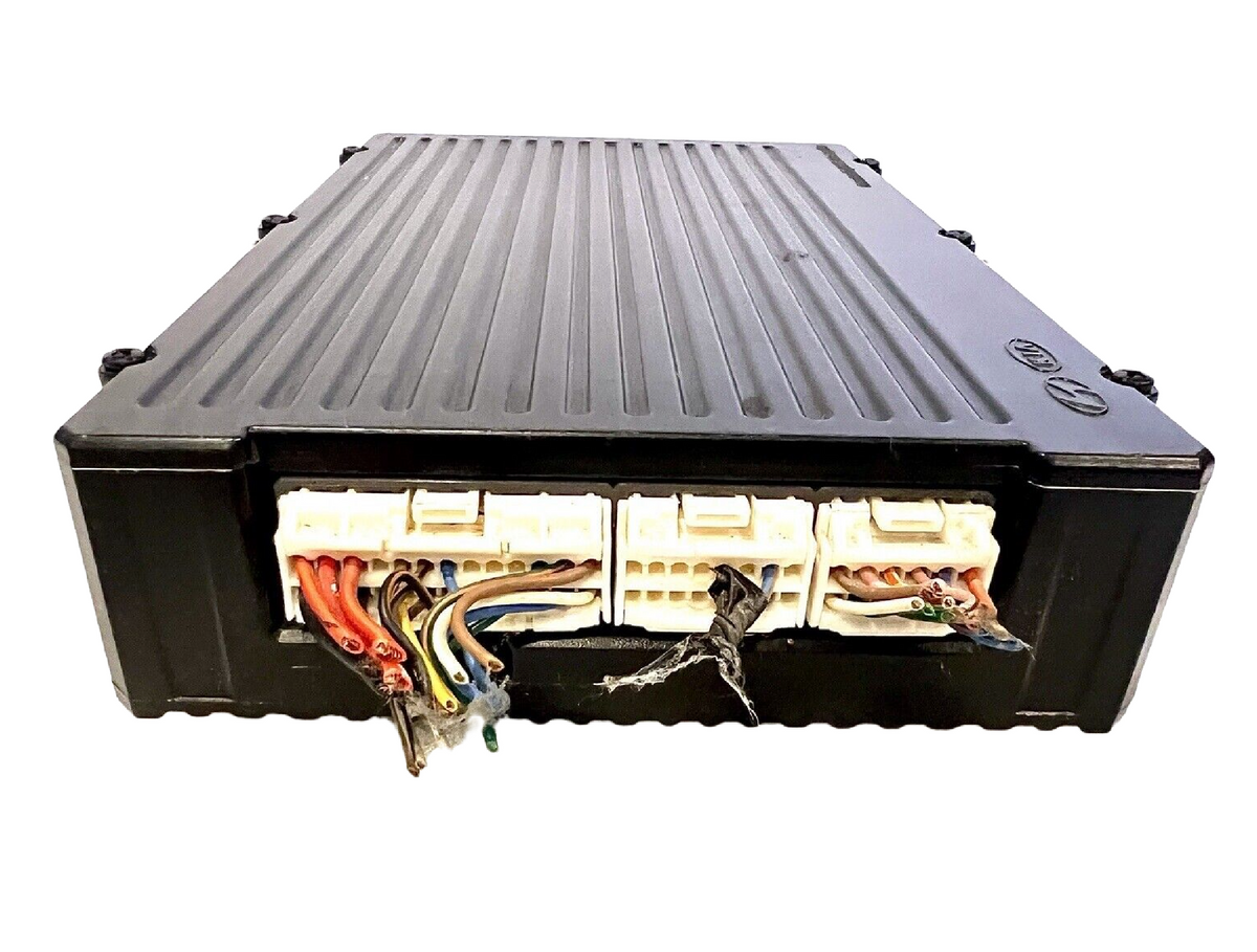 2014 2015 Hyundai Veloster Stereo Radio Audio Amp Amplifier OEM 963702