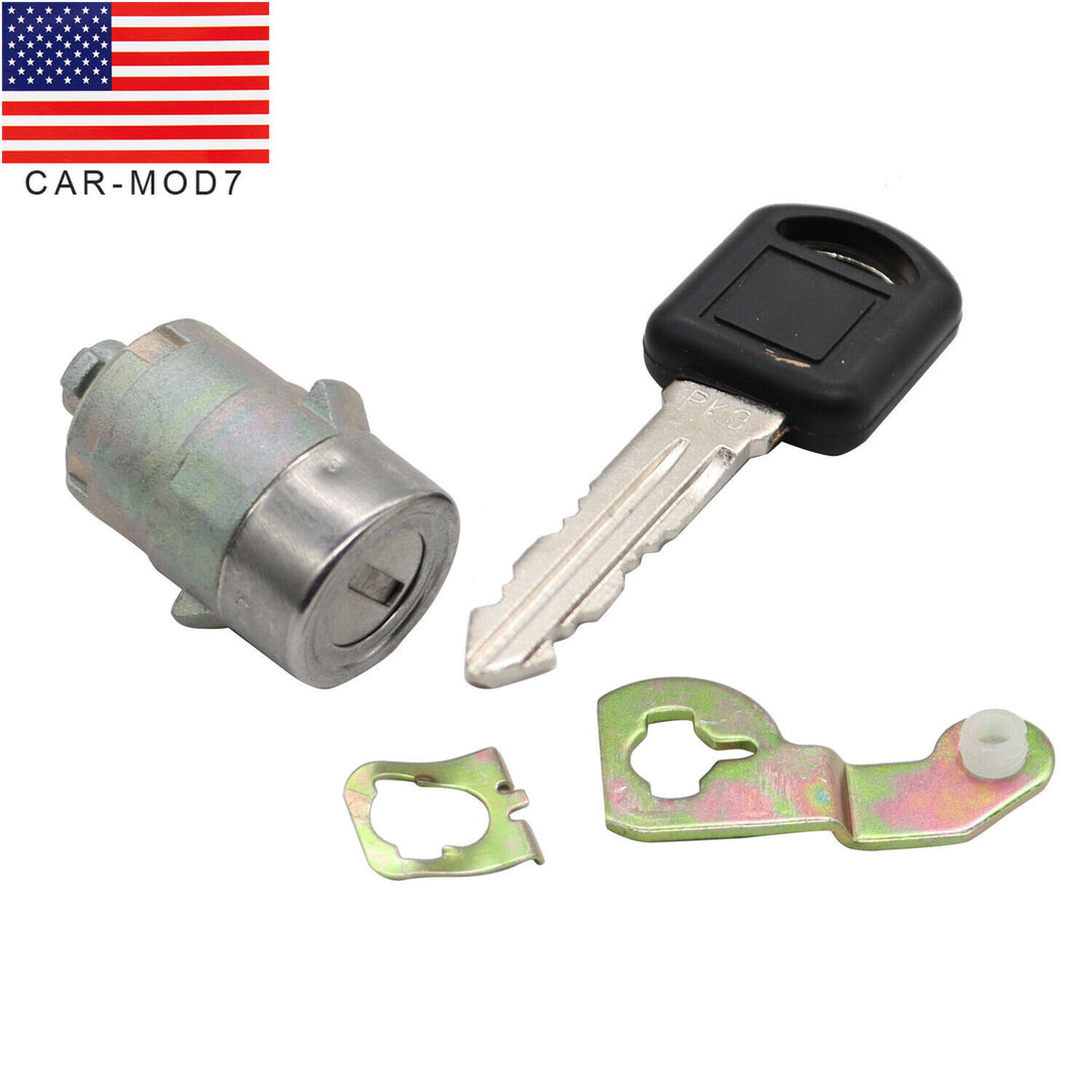 Left Front Door Lock Cylinder with Keys for 2001-2006 Chevrolet Silverado Tahoe - product view 1