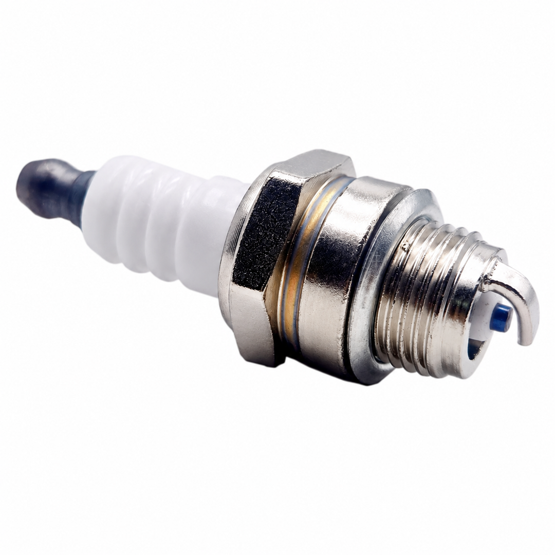 2pcs L7T Spark Plug 2-Stroke for Chainsaw Trimmer Lawn Mower Replace BPMR7A CJ8