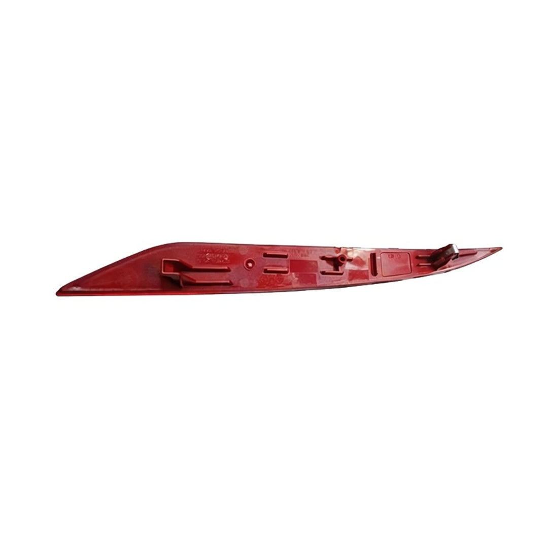 Rear Right Lower Bumper Reflector for 2023-2025 Maserati Grecale