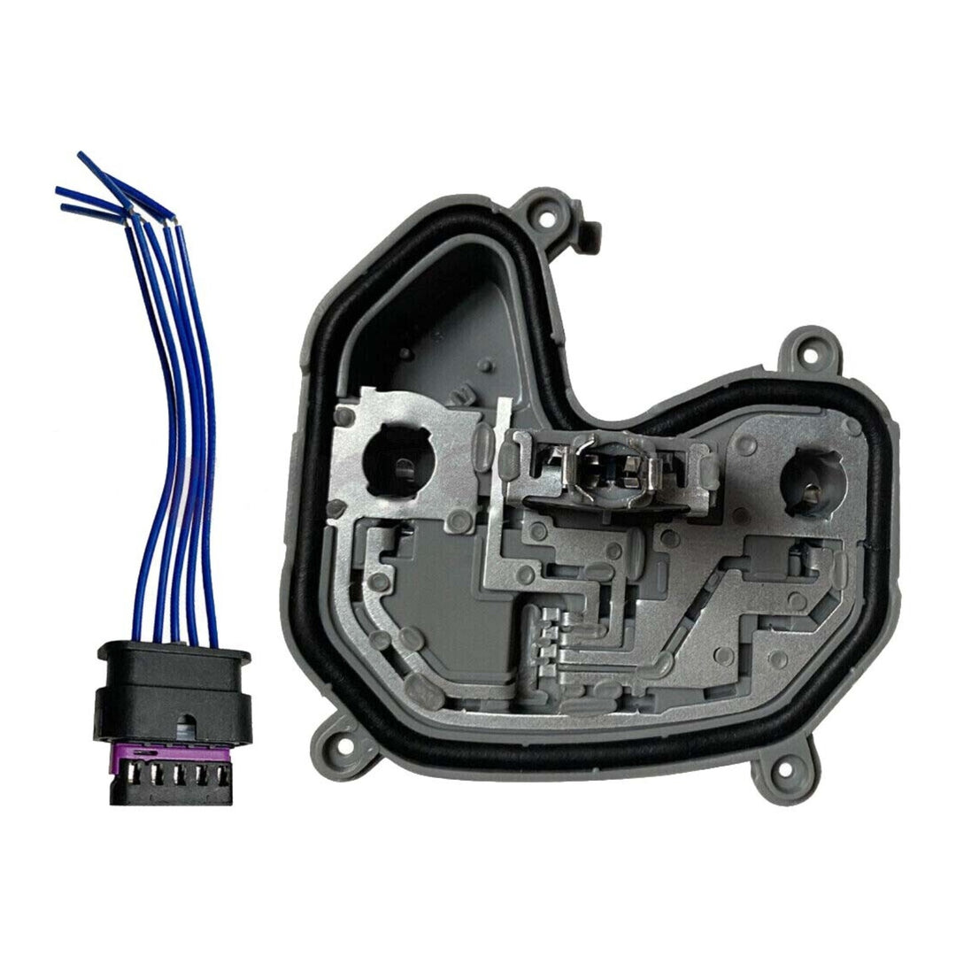 Right Tail Light Bracket with Plug for 2015-2017 Jeep Renegade