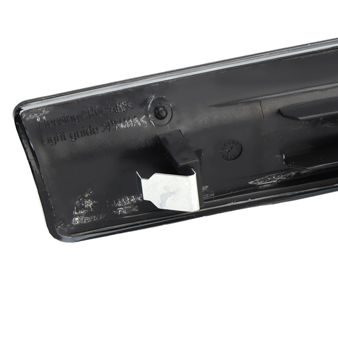 Left Front Fender Turn Signal Light for 2014-2016 Porsche Panamera 97063104301