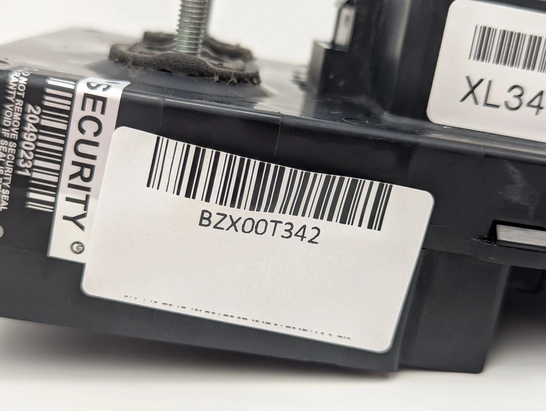 1999-2003 Ford F-150 4.2L AT Interior Fuse Relay Junction Box XL34-14A067-CB OEM - product image
