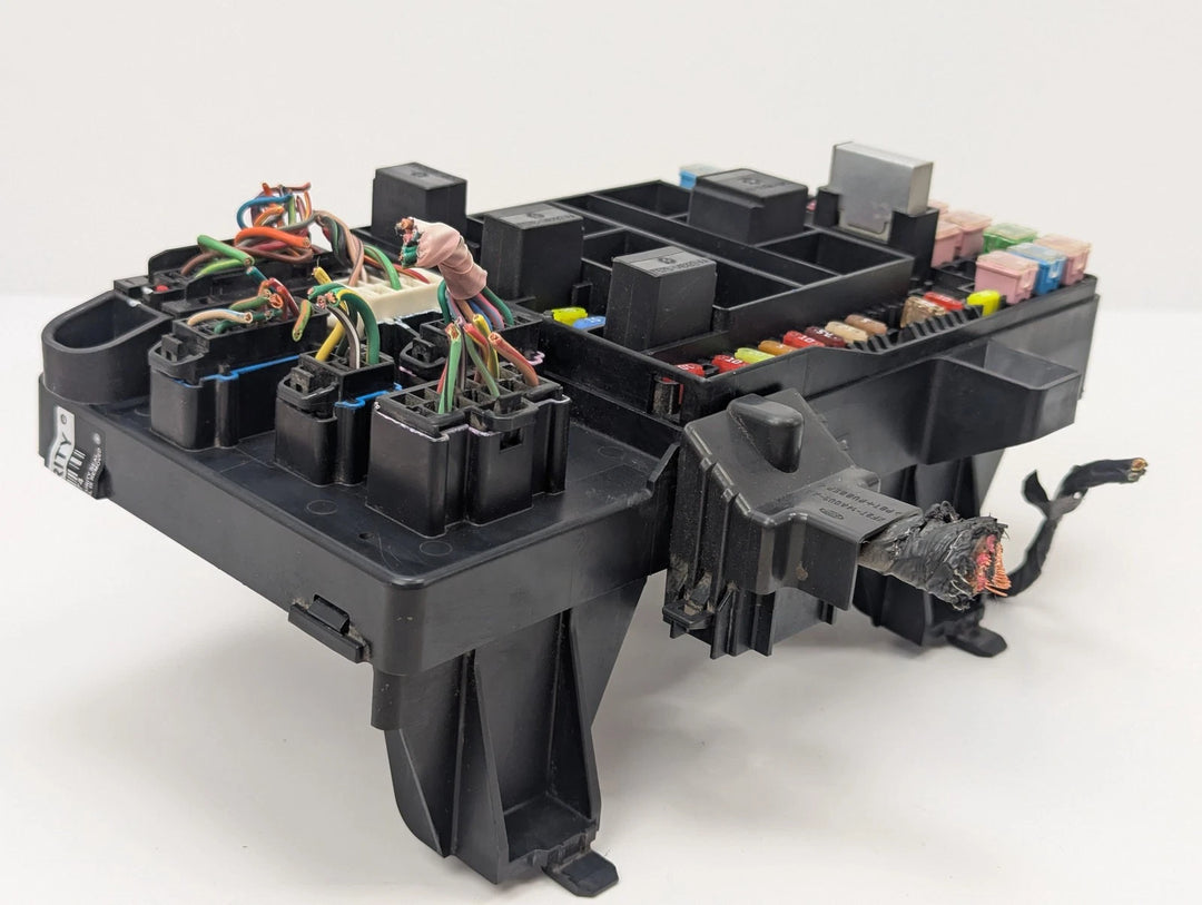 2005 Ford F150 F-150 Interior Cabin Fuse Box Relay Junction Block 5L3T-14A067-BB OEM - product image