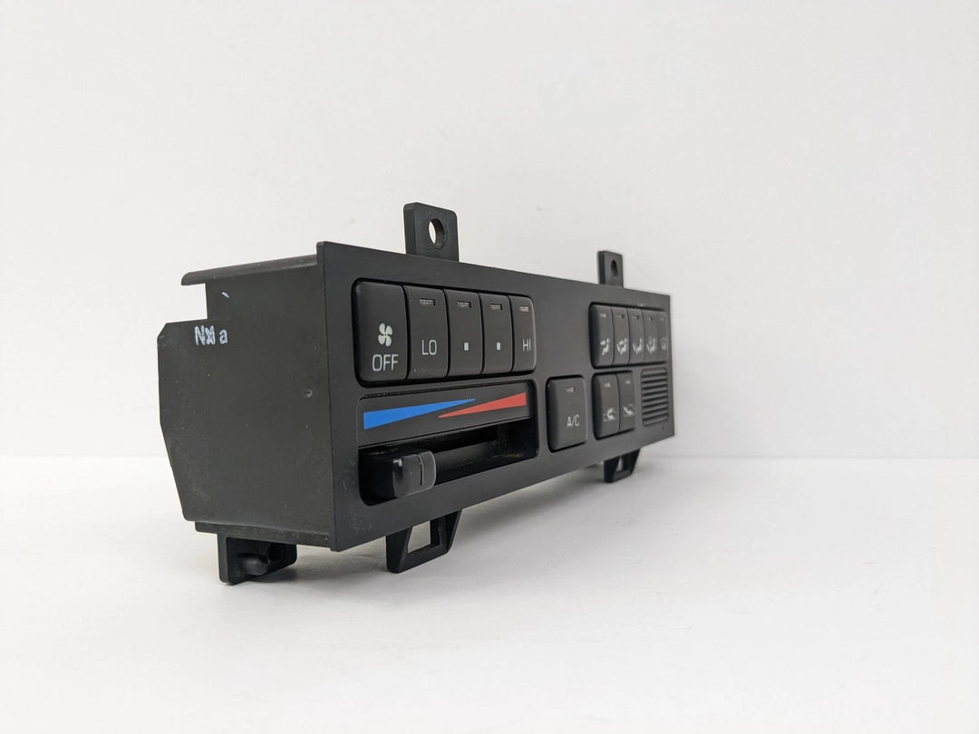 90-91 Lexus ES250 Camry AC Heat Air Temperature Climate Control 388002-2030 OEM - product image