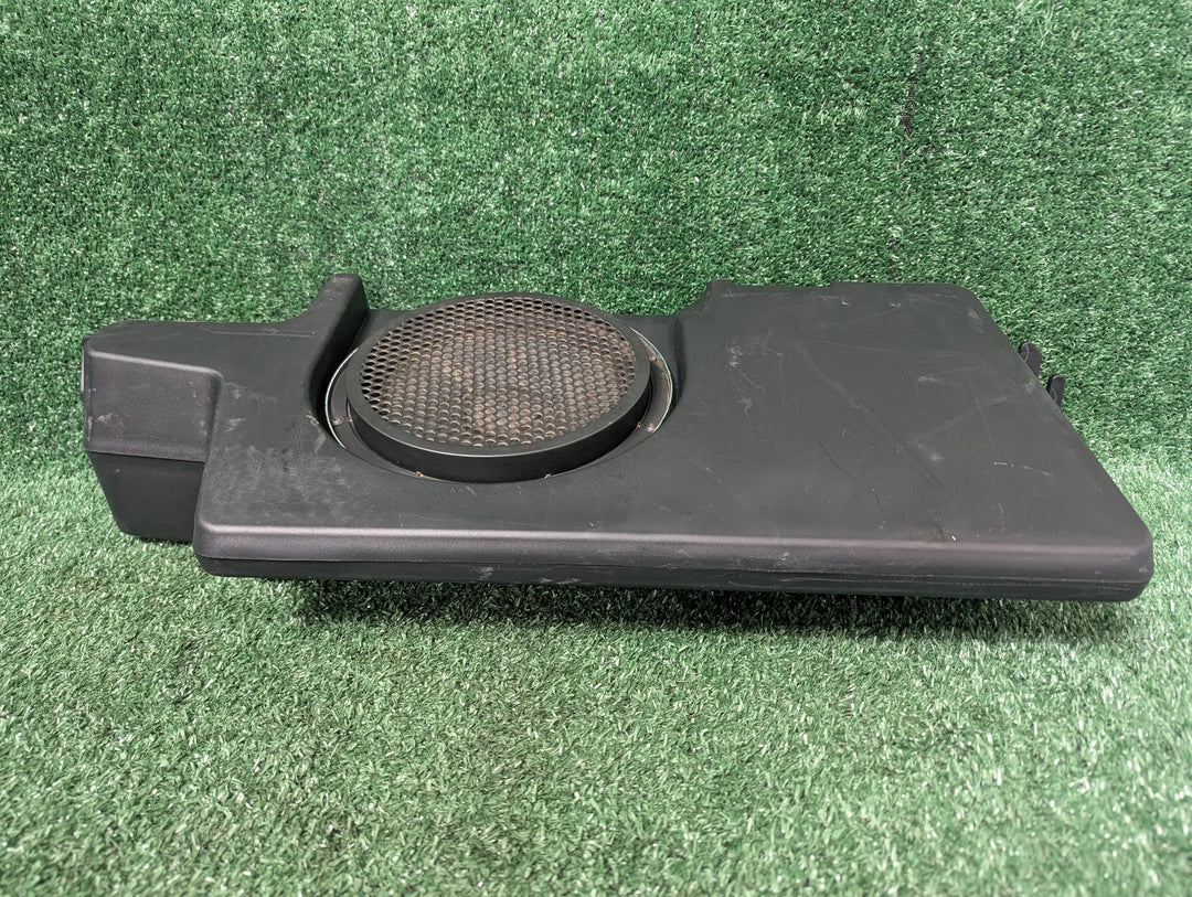 08-12 Ford F250 F350 Stereo Subwoofer with Amplifier 9C3T-18C804-AA3GAX OEM - product image