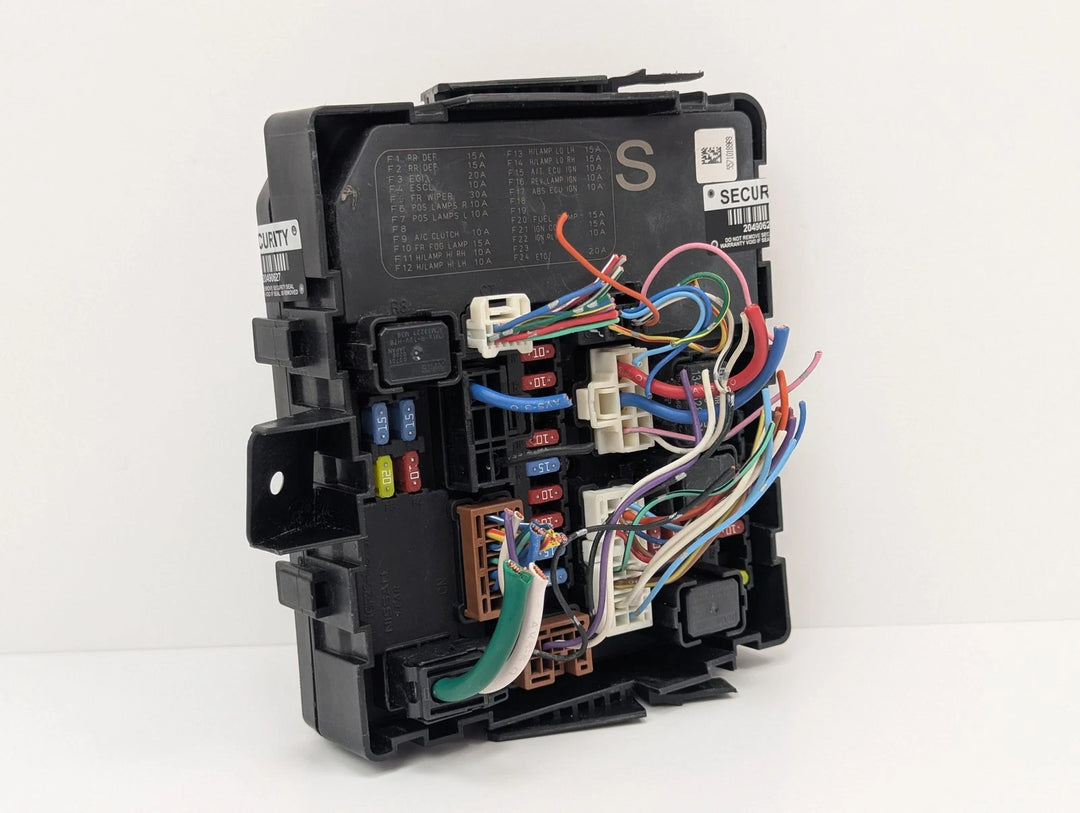 2011-2013 Infiniti QX56 Fuse Relay Box Integrated Power Module IPDM Fuse Box OEM 284B7-1LA0A - product image