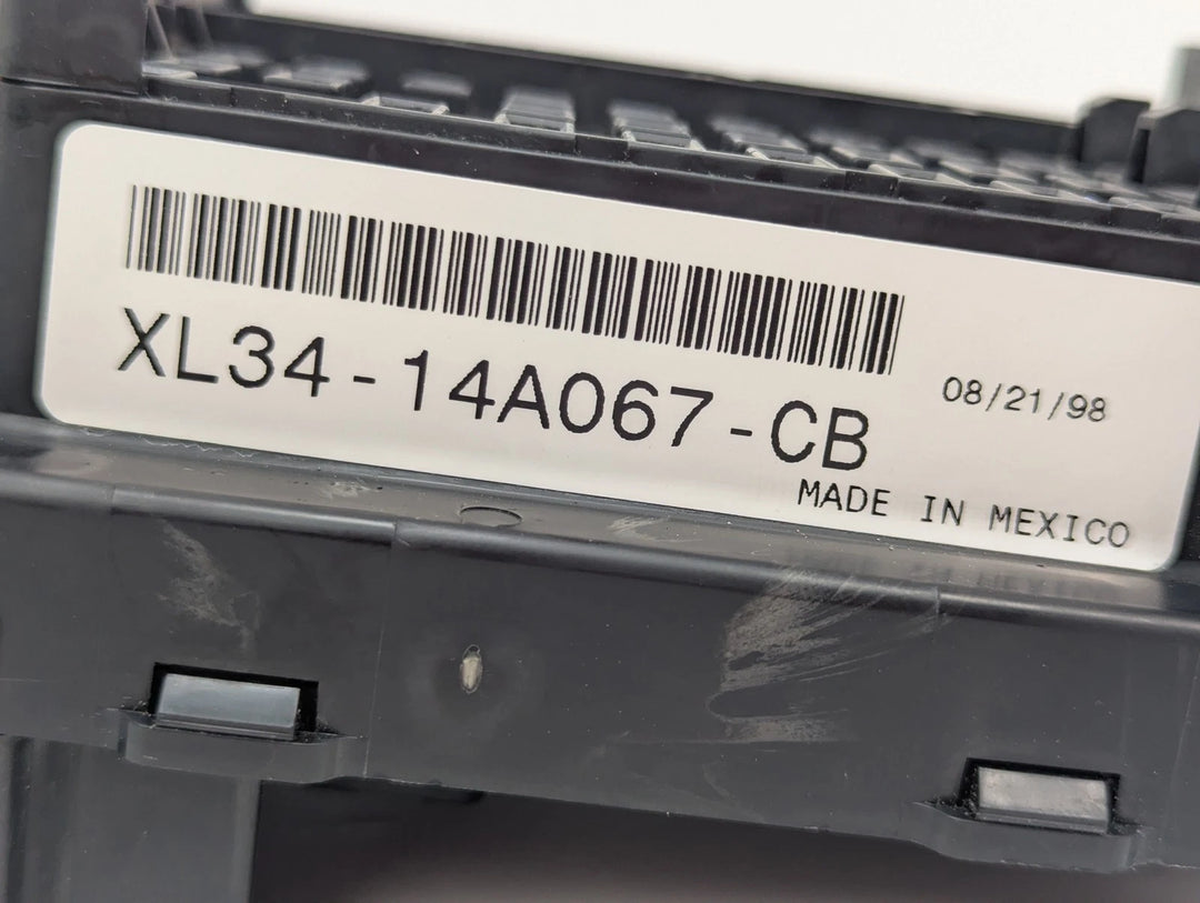 1999-2003 Ford F-150 4.2L AT Interior Fuse Relay Junction Box XL34-14A067-CB OEM - product image