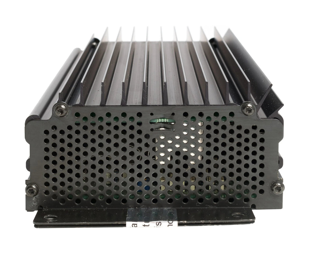 1999-2000 GMC Yukon Chevrolet Tahoe OEM Audio Amplifier 15035098 - product image