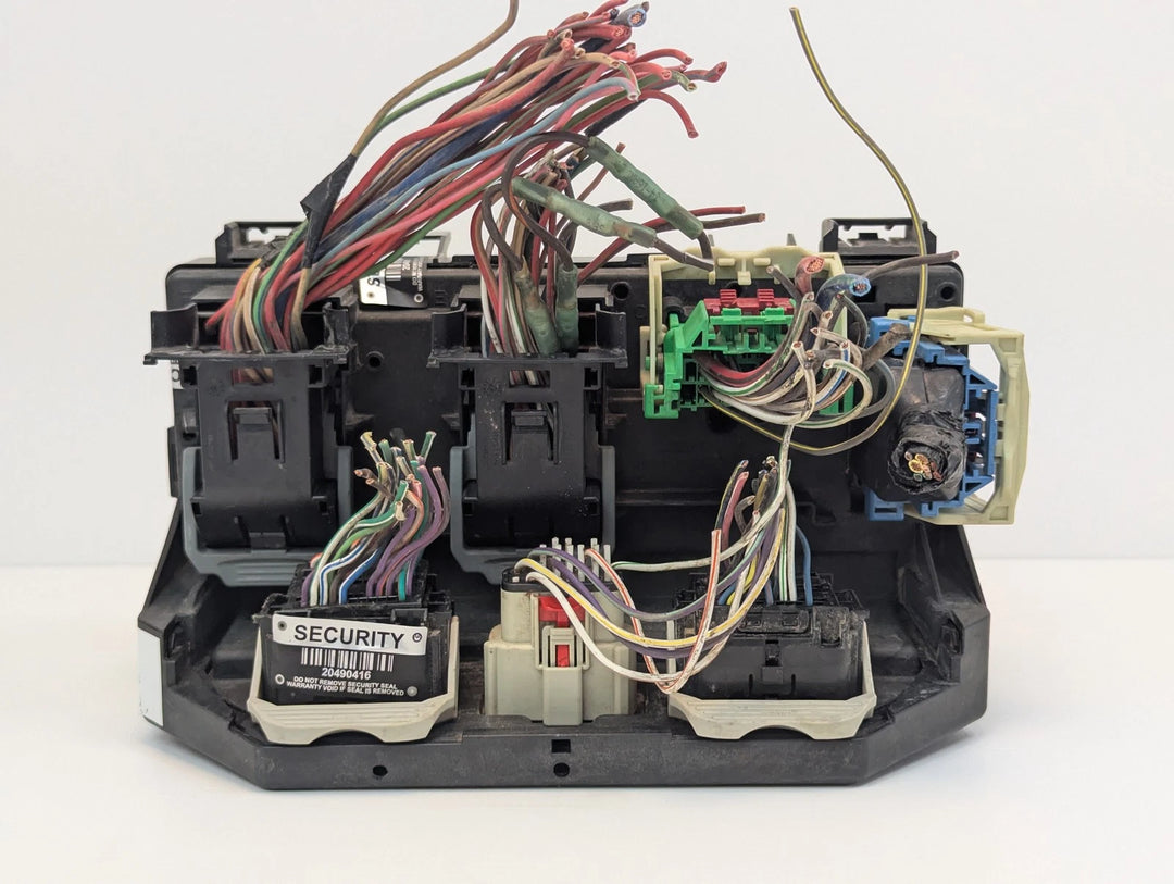2007 Dodge Nitro 3.7L AT Engine TIPM Totally Integrated Power Fuse Relay Box OEM KAD07C02A4 - product image