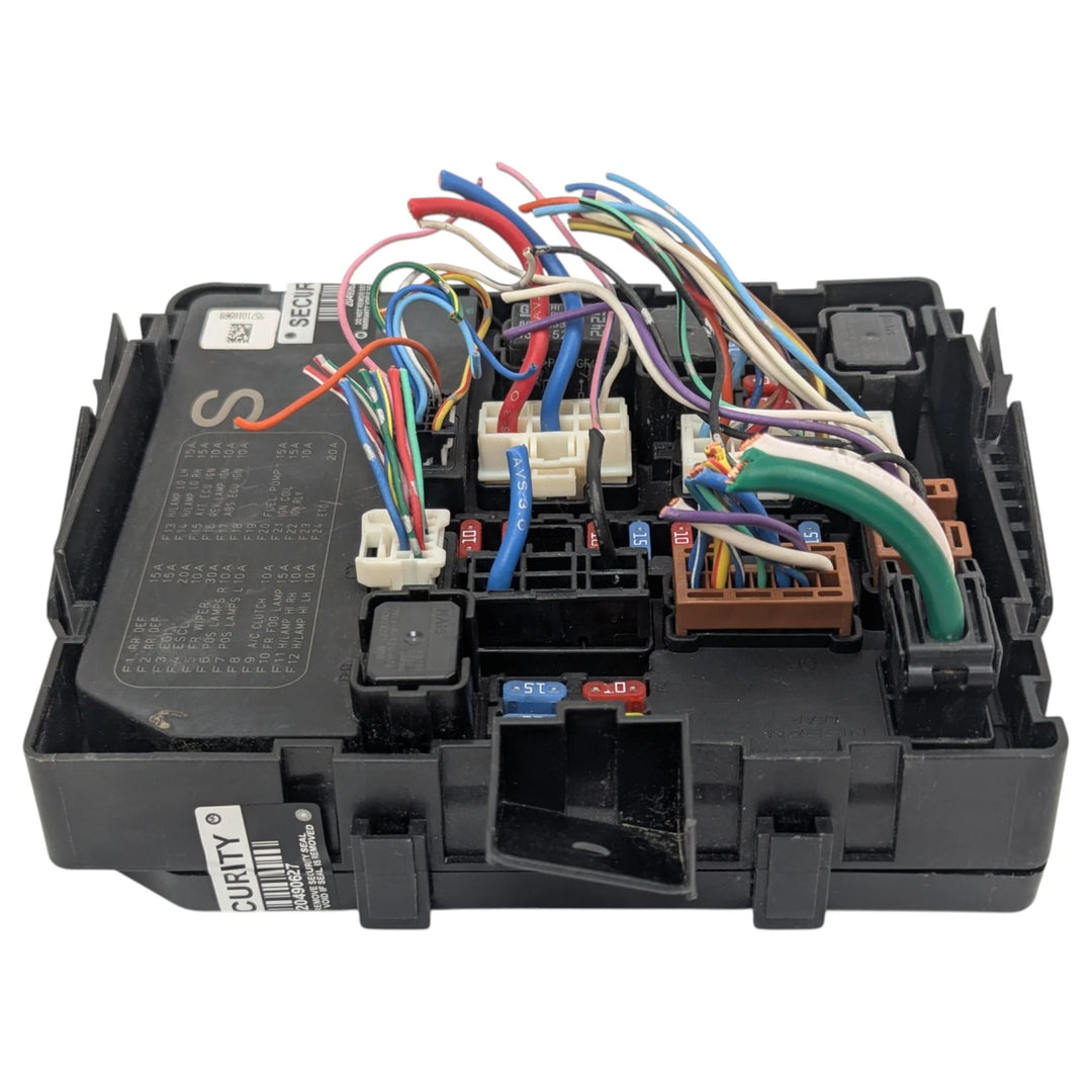 2011-2013 Infiniti QX56 Fuse Relay Box Integrated Power Module IPDM Fuse Box OEM 284B7-1LA0A - product image
