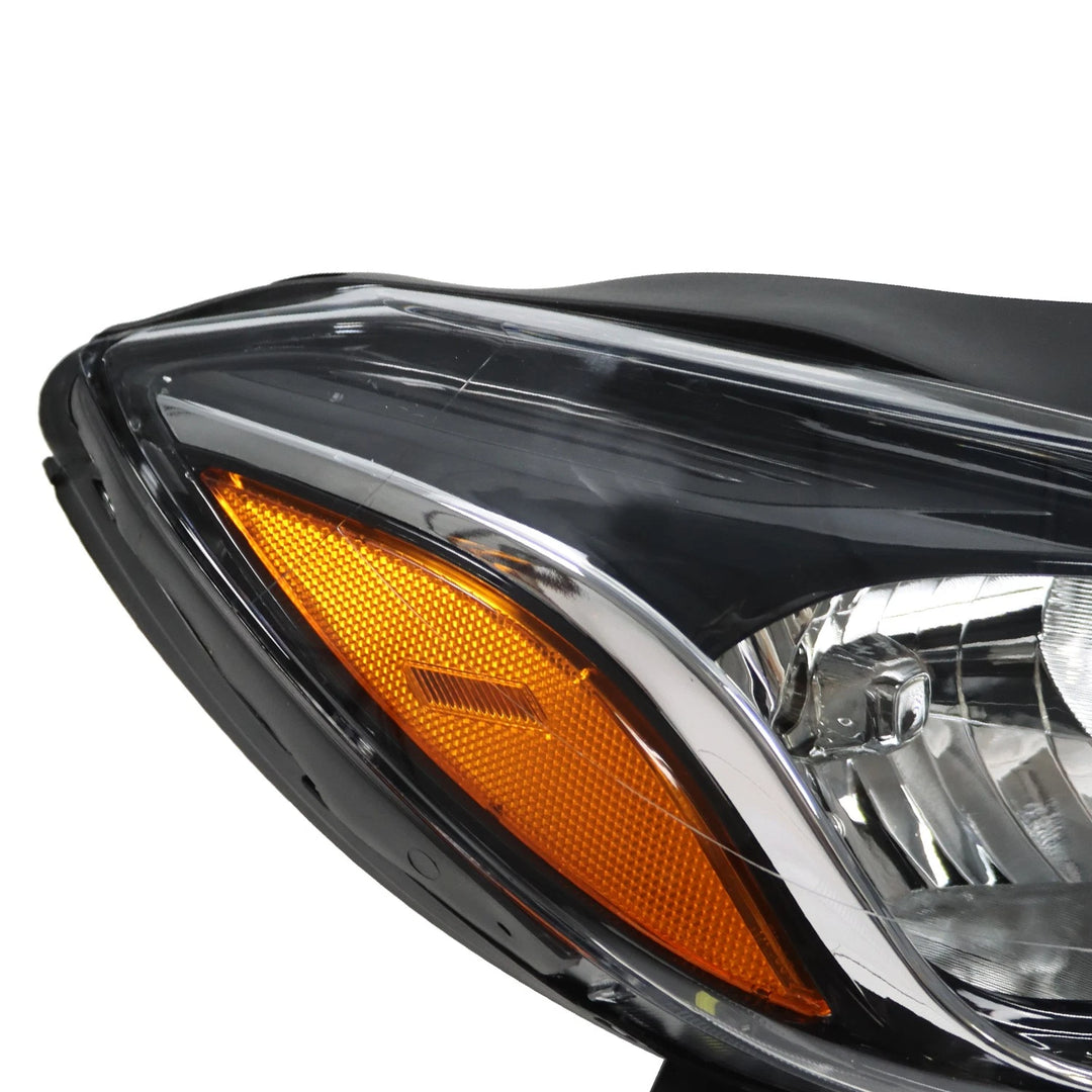 2017–2022 Chevrolet Trax LS / LT Right Halogen Headlight GM2503444