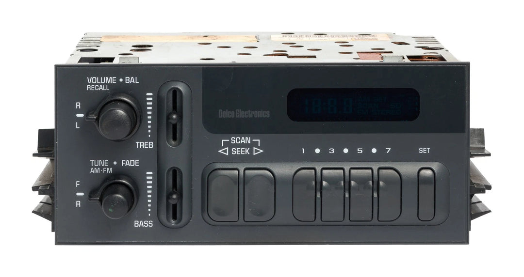 1996-2005 Chevrolet Astro OEM AM/FM Stereo Radio 16194535 Option UM7 - product image