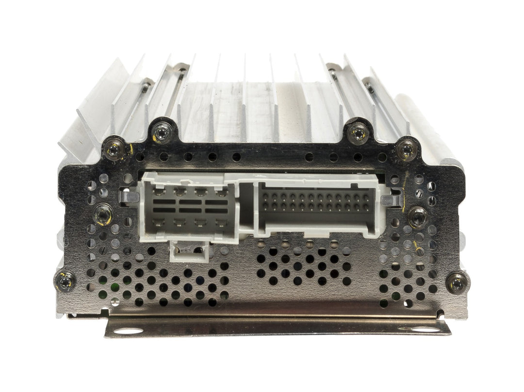 2001-2002 GMC Yukon OEM Radio Amplifier Audio System 15060879 Option UL9 - product image