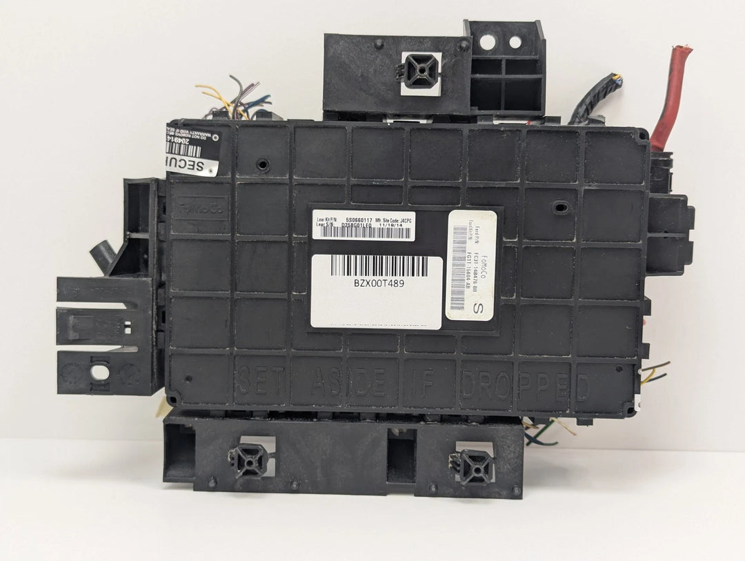 15-16 F250 F350 Taurus MKS Cabin Body Control Module Fuse Junction Relay Box OEM FC3T-14B476-BB - product image