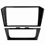 Volkswagen Passat B8 black display and climate trim – view 1