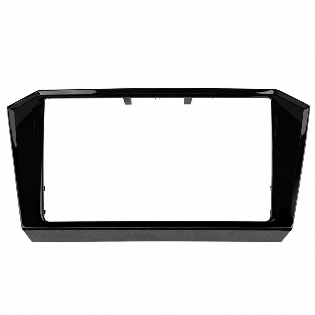 Volkswagen Passat B8 black display and climate trim – view 3