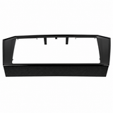 Volkswagen Passat B8 black display and climate trim – view 4