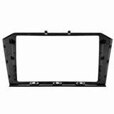 Volkswagen Passat B8 black display and climate trim – view 7