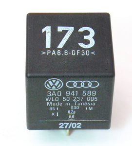 VW / Audi Audi DRL Relay 173 Jetta Golf Cabrio GTI MK3 Mk4 Passat - 3A0 941 589