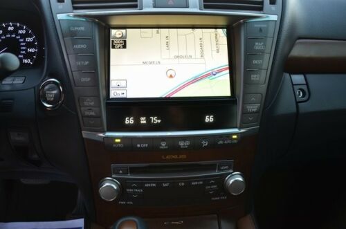 2010-12 Toyota Land Cruiser 200 Navigation Radio 8" LCD Touch Screen LTA080B922F